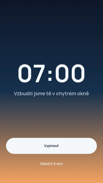 Zvonící budík: 07:00, Vzbudili jsme tě v chytrém okně, tlačítka Vypnout a Odložit 9 min.